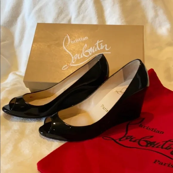 Christian Louboutin wedge pump - Picture 2 of 13